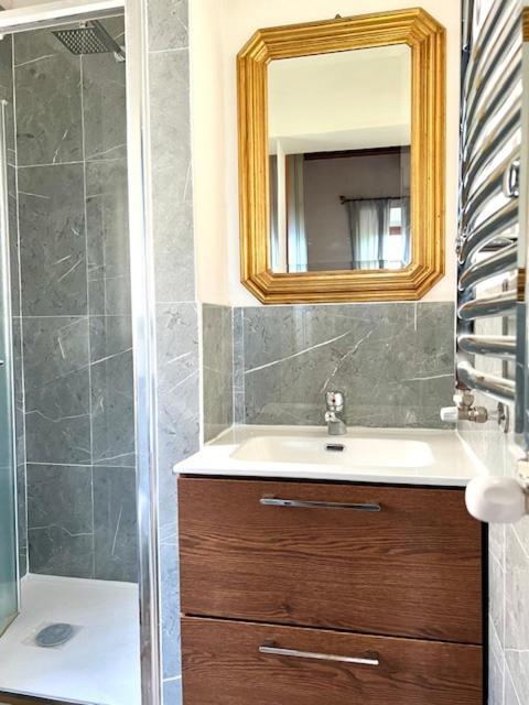 Siena Apartment 2 Parcheggio Privato E Giardino エクステリア 写真